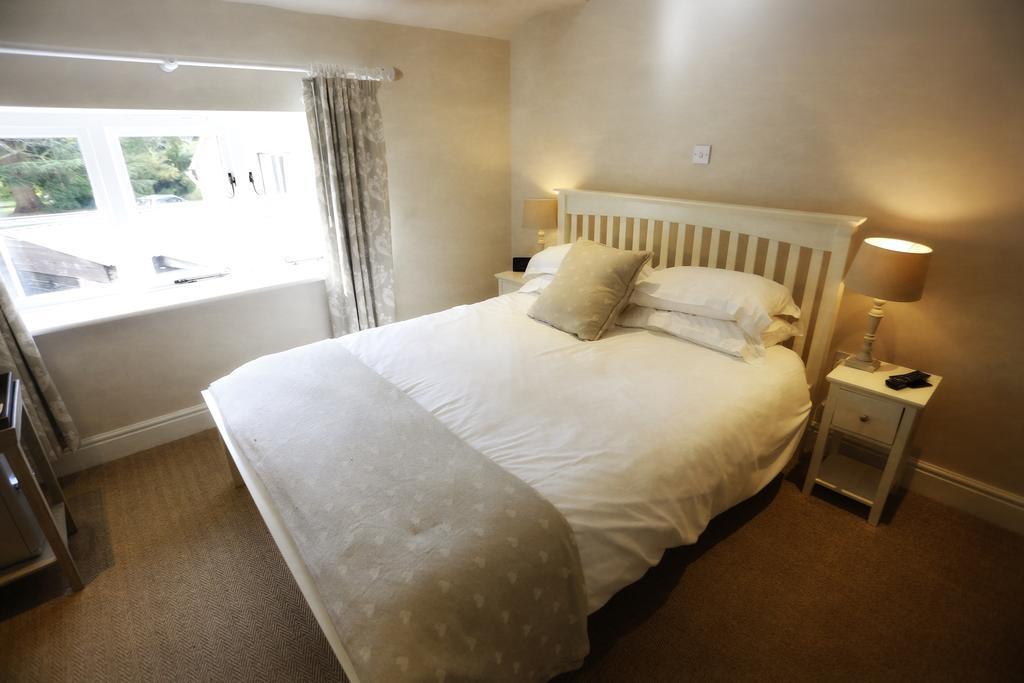 Langaller Manor House Taunton Room photo